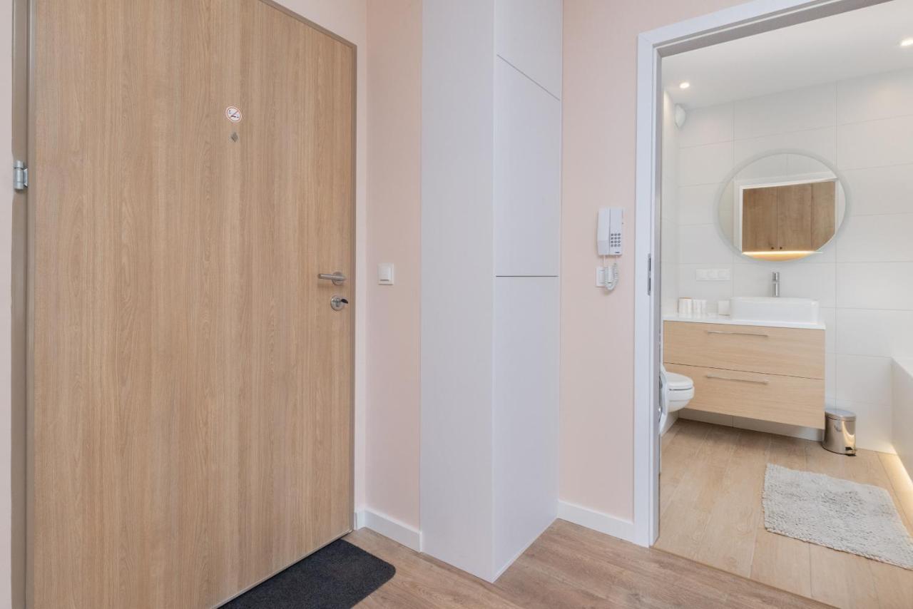 Osiedle Latarnikow Apartment With Parking Gdansk By Noclegi Renters 外观 照片