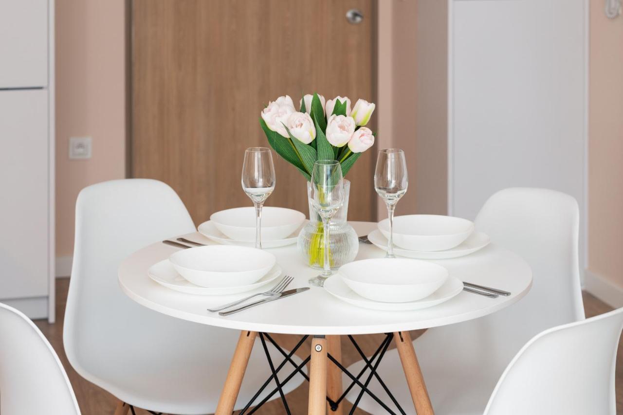 Osiedle Latarnikow Apartment With Parking Gdansk By Noclegi Renters 外观 照片